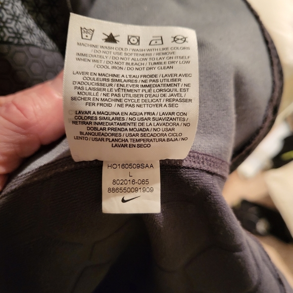 Exercising Clothing - Picture 7 of 7